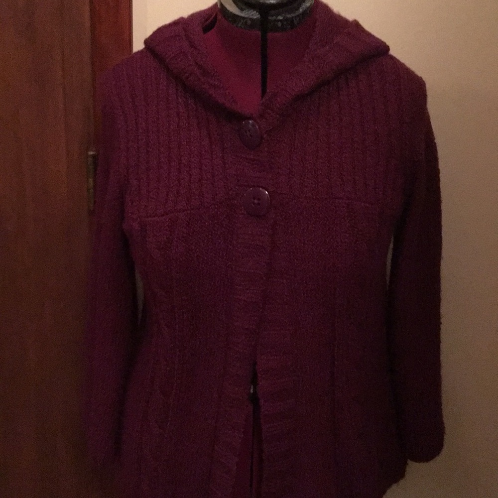 Women’s cardigan sweater, size L